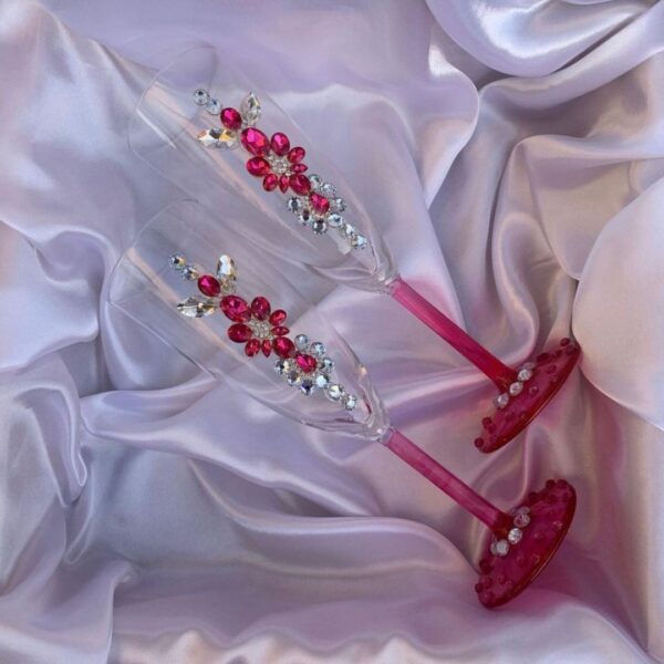 Exquisite Fuchsia Wedding Glasses with Rhinestones | Celebrate your Special Occasion