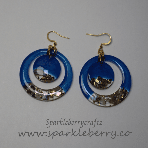 handmadeearrings, resinjewelry, hypoallergenicearrings, statementearrings, uaehandmade, sparkleberrycraftz