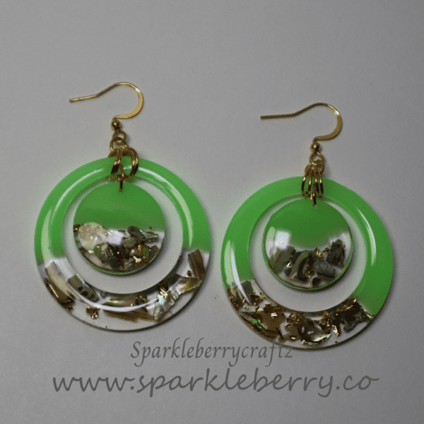 handmadeearrings, resinjewelry, hypoallergenicearrings, statementearrings, uaehandmade, sparkleberrycraftz