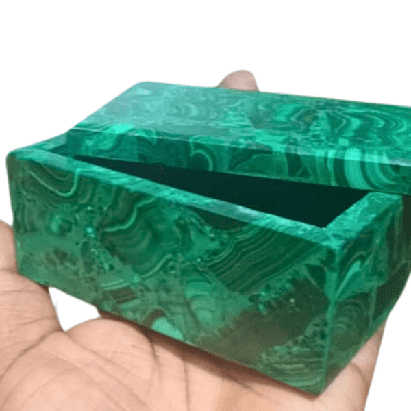 Handmade Malachite Jewelry Box 9.5x4.5cm – Luxury Gift & Keepsake from the Democratic Republic of the Congo - Image 4